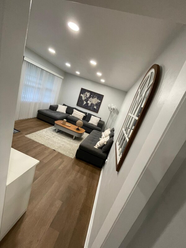 Foto principal - 822 Brownwood Dr NW