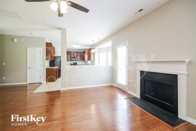 Foto del edificio - 9613 Rothman Ln