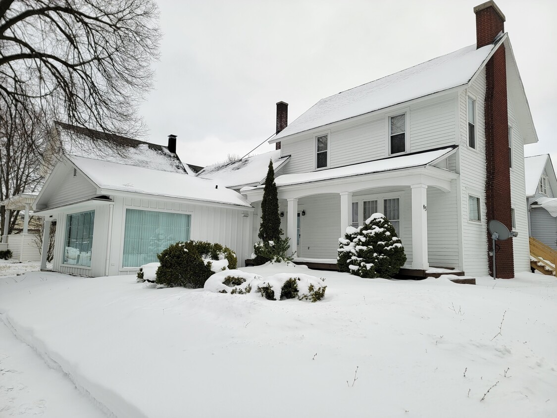 83 Greenbush St Unit 1, Manistee, MI 49660 Apartments in Manistee, MI