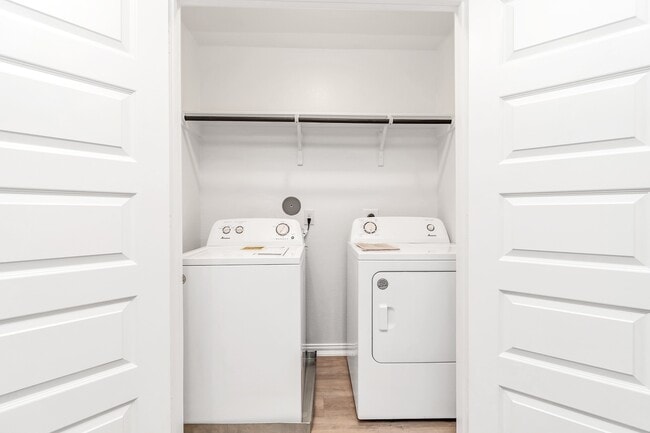 Foto del edificio - 27106 Bahia Grove Dr