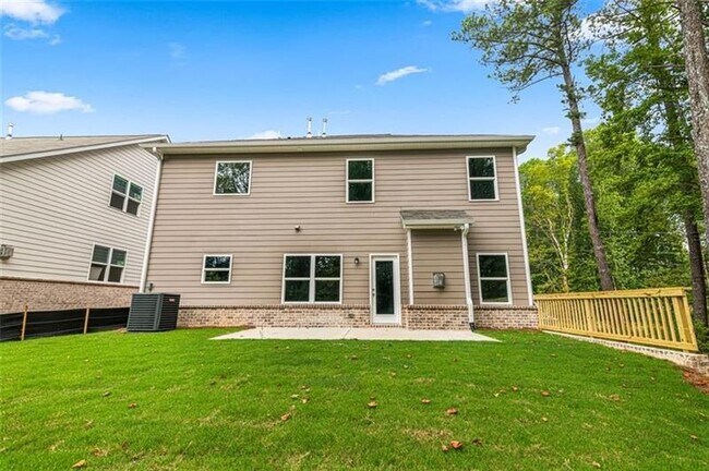 Foto del edificio - 465 Clark Lake Estates Dr