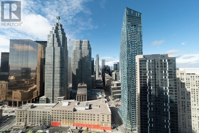 Photo du bâtiment - 18 Yonge St