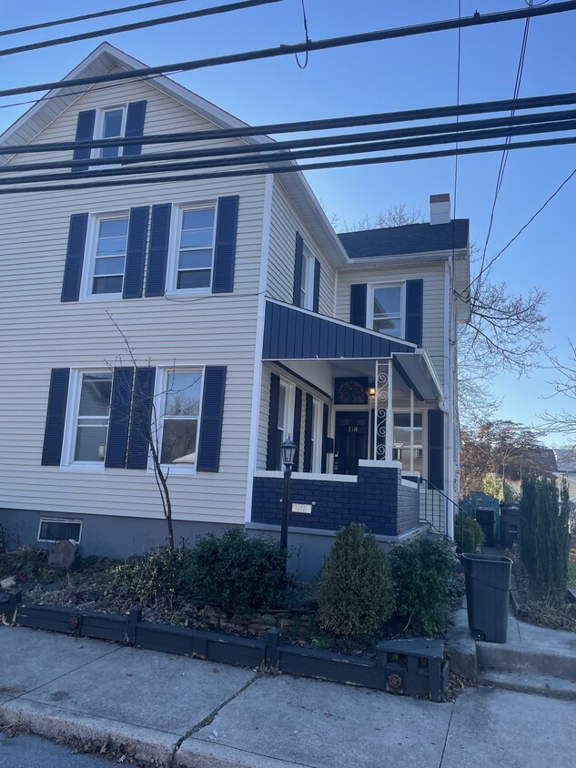118 S Fourth St, Emmaus, PA 18049 House Rental in Emmaus, PA