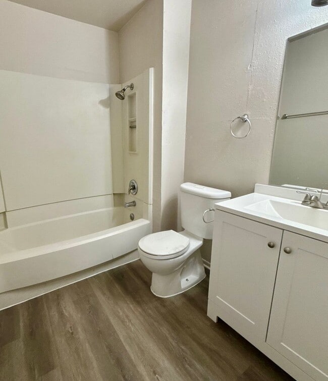 Foto del edificio - 4315 Lehman Dr