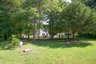 Building Photo - 184 Olde Farm Rd