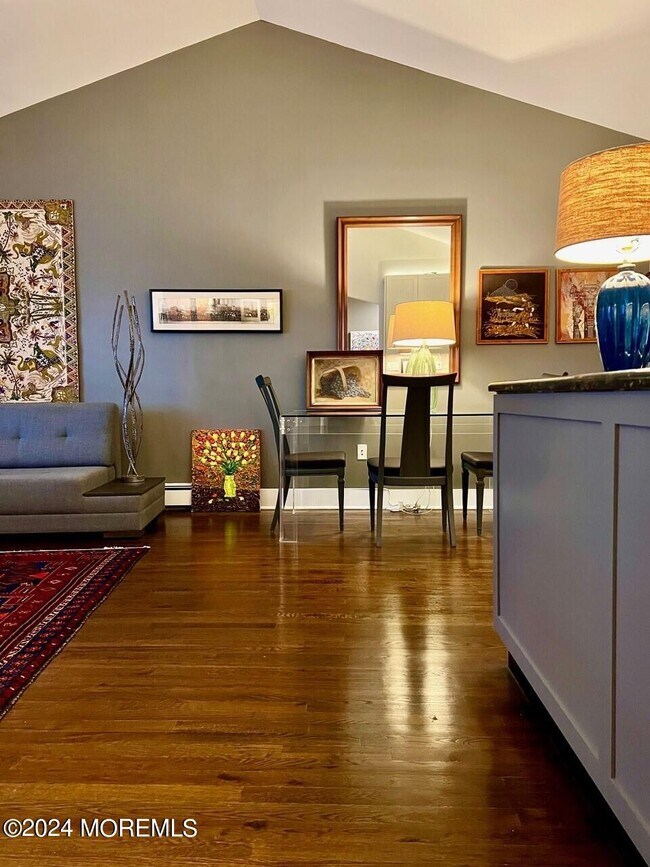 Building Photo - 301 Sixth Ave