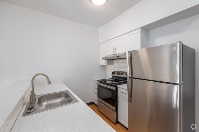 1BR, 1BA - 626SF - L39 Apartments
