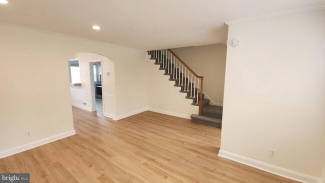 Building Photo - 1149 Granville Rd