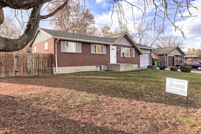 Building Photo - 5 Bedroom Ranch in Fort Collins