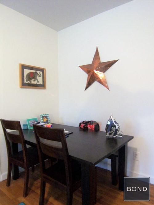 Foto del edificio - 307 E 77th St