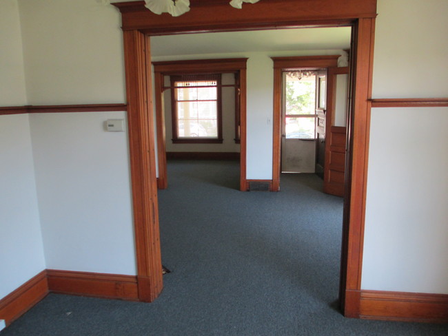 dining room - 2765 N Cramer St