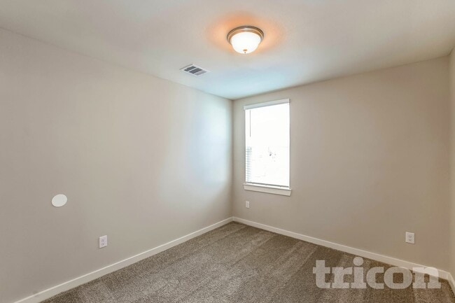Interior Photo - Tricon Peek Road