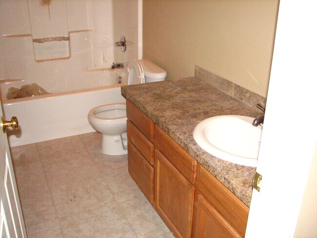 Foto del edificio - 316 Rosehaven St