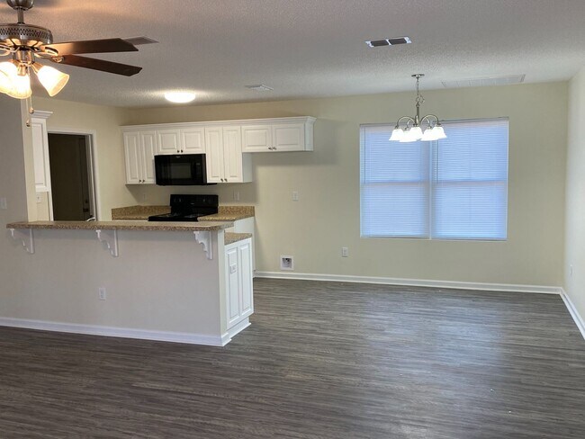 Building Photo - 122 Twelve Oaks Ct