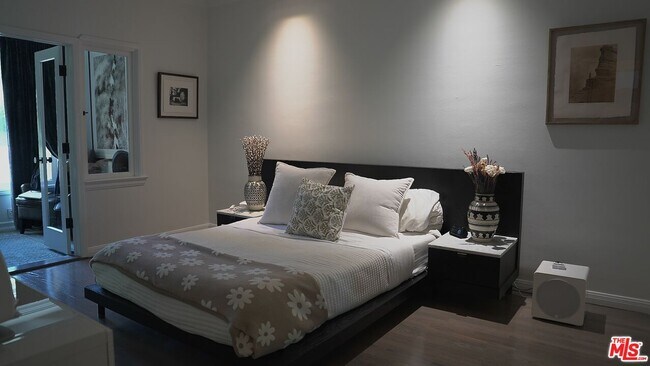 Foto del edificio - 1326 Londonderry View Dr