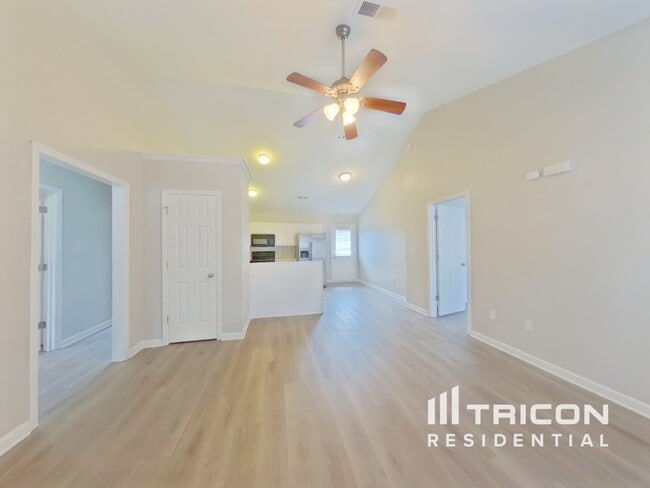 Foto del edificio - 1130 Waverly Pl Dr