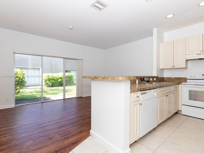 Foto del edificio - 3122 Coral Ridge Dr