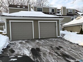 Building Photo - 49 Country Walk