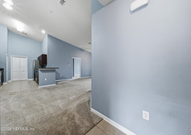 Building Photo - 6925 Ortega Woods Dr