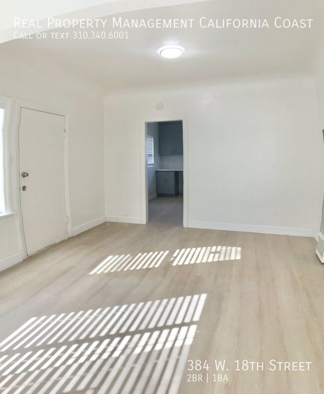 Building Photo - AVAILABLE NOW!!!! 2 Bedroom, 1 Bathroom up...