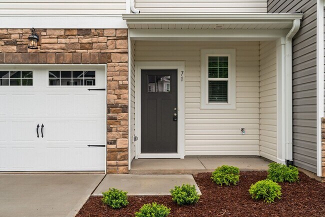 Foto del edificio - New Construction 3 Bed 2.5 Bath Townhome