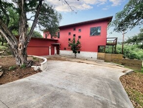 Building Photo - 325 Southwind Rd