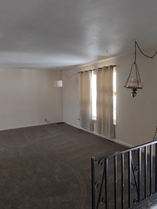 Foto del edificio - 780 Kilmer St