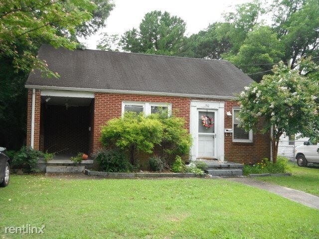 Primary Photo - 910 E Mulberry St