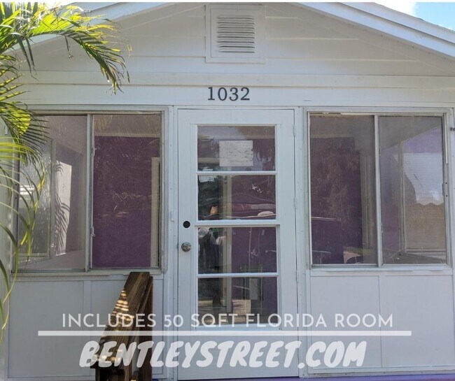 Building Photo - 1032 Bentley St