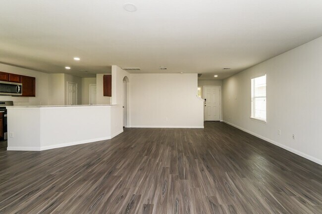Foto del edificio - 6019 Sugar Field Ln