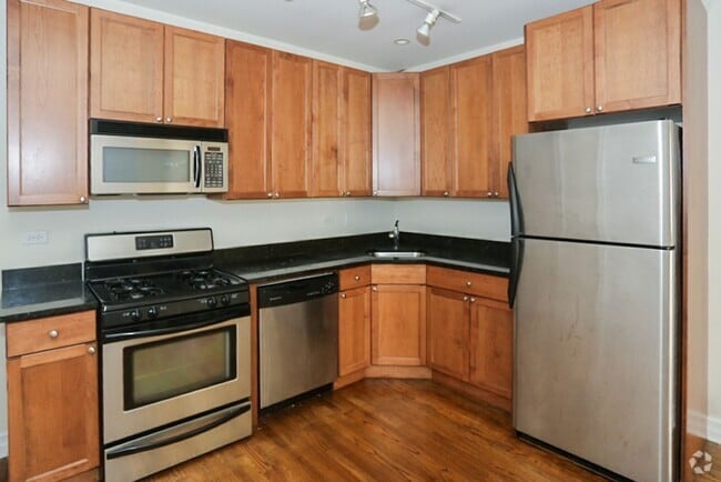 Building Photo - 3814 N Sheffield Ave