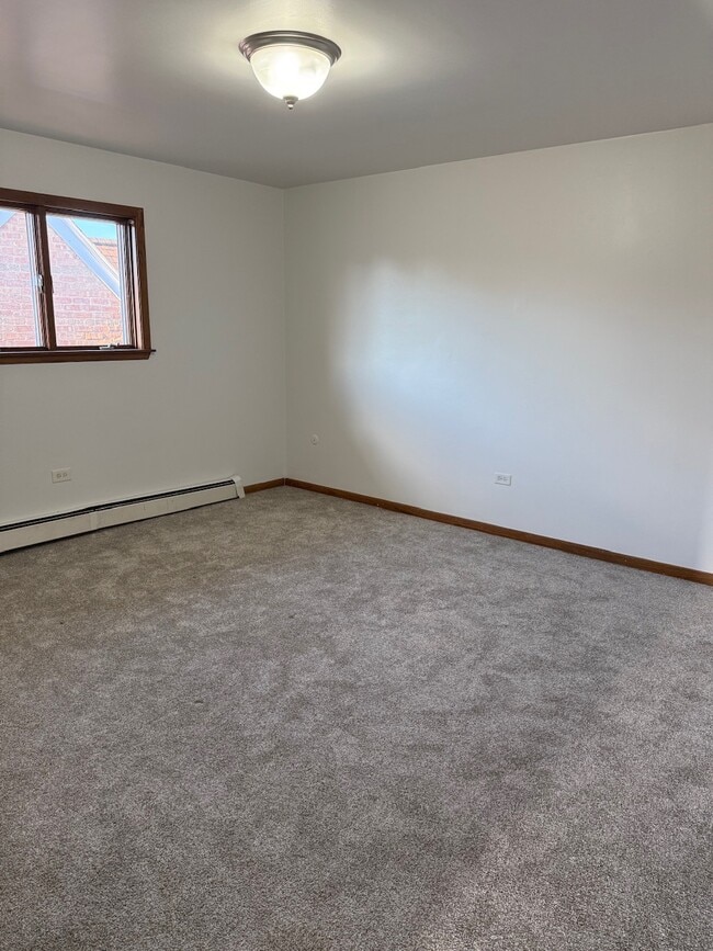 Building Photo - 2442 N 77th Ct