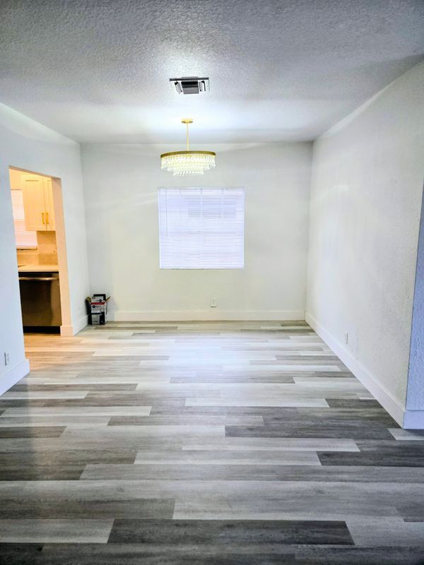 Foto del edificio - 612 NW 6th Ave