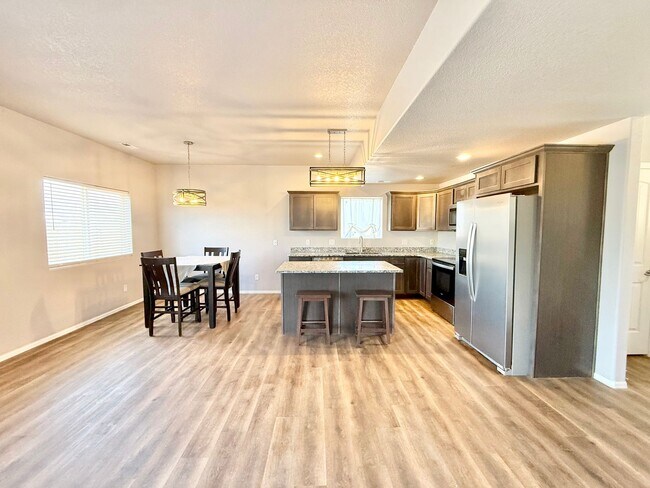 Foto del edificio - Like New home on Sweetwater for rent!