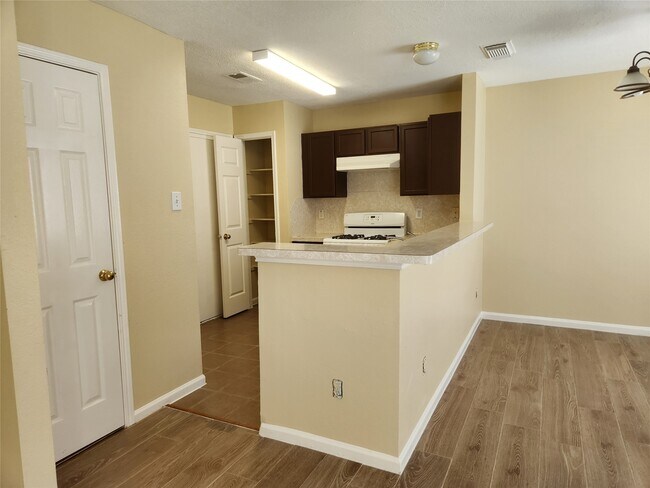 Building Photo - 7631 Goudin Dr