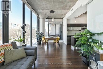 Building Photo - 10 Morrison St