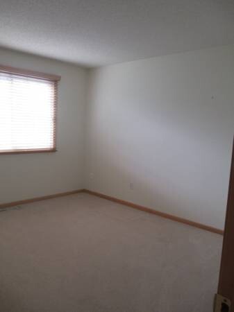 Foto del edificio - Spacious 2 Bedrm + Loft 2 Bath Townhome Available Now