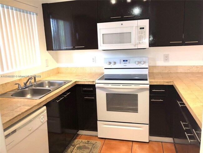 Foto del edificio - 6205 SW Kendale Lakes Cir