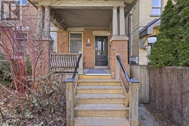 Building Photo - 105-105 Pembroke St