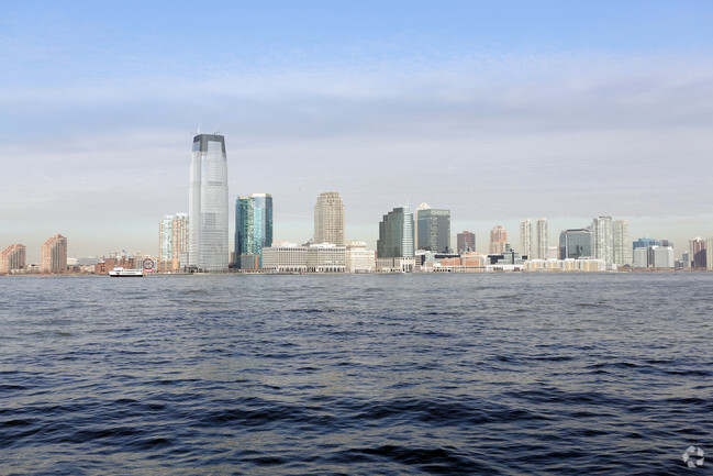 Building Photo - Millennium Tower Residences