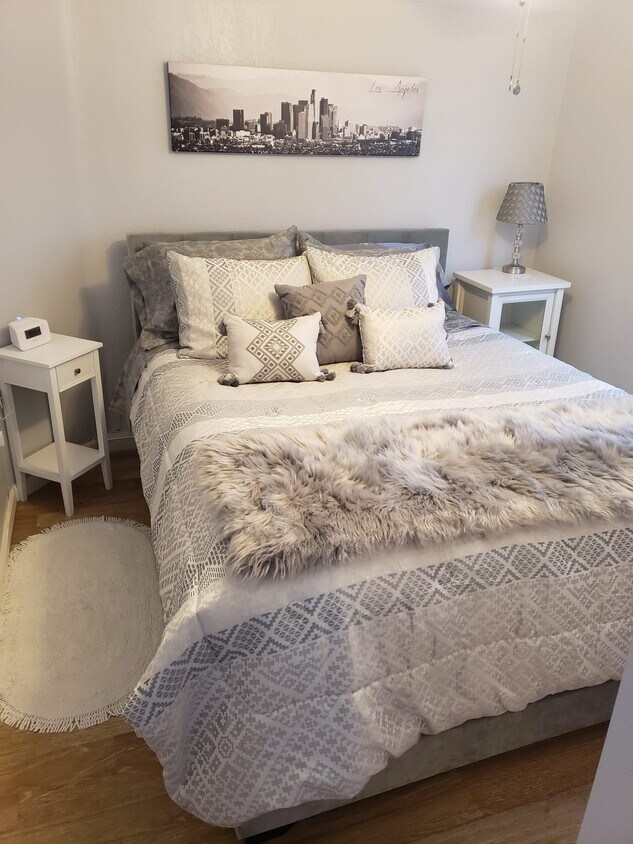 Foto principal - 737 W 19th St
