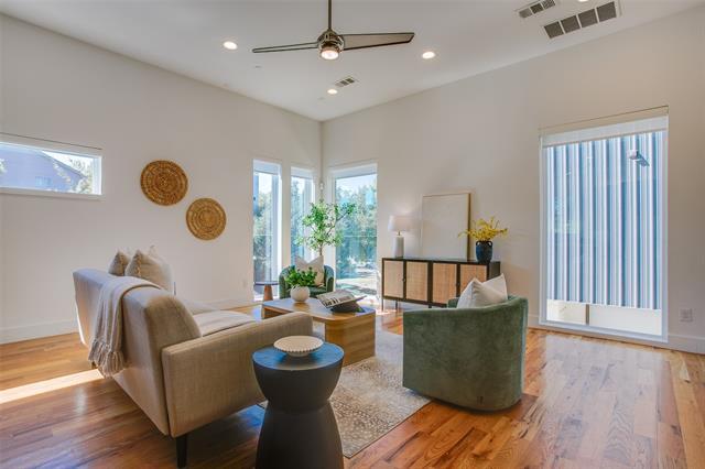 Foto del edificio - 5711 Bryan Pkwy