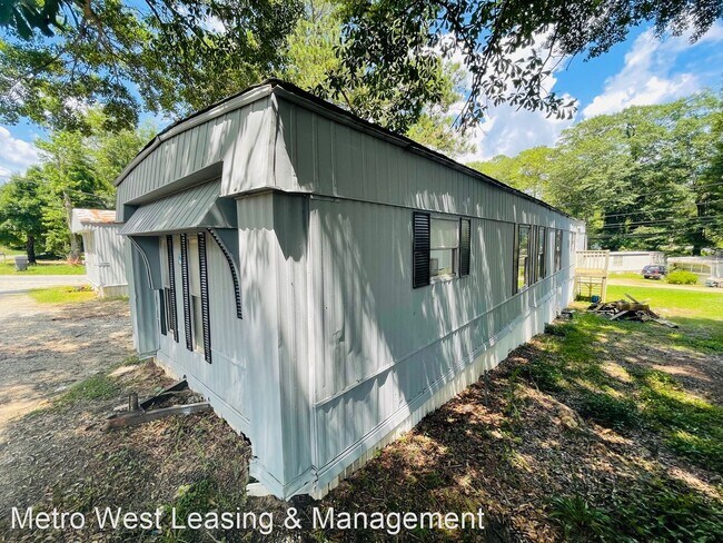 Building Photo - 2 br, 2 bath House - 411 Bush Street, Lot #2