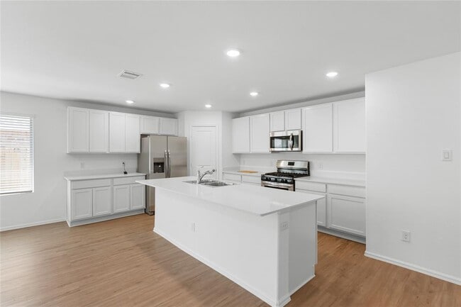 Foto del edificio - 4607 Sterling Pr Trl