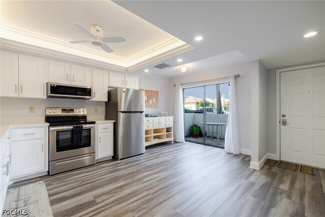 Foto del edificio - 600 Misty Pines Cir