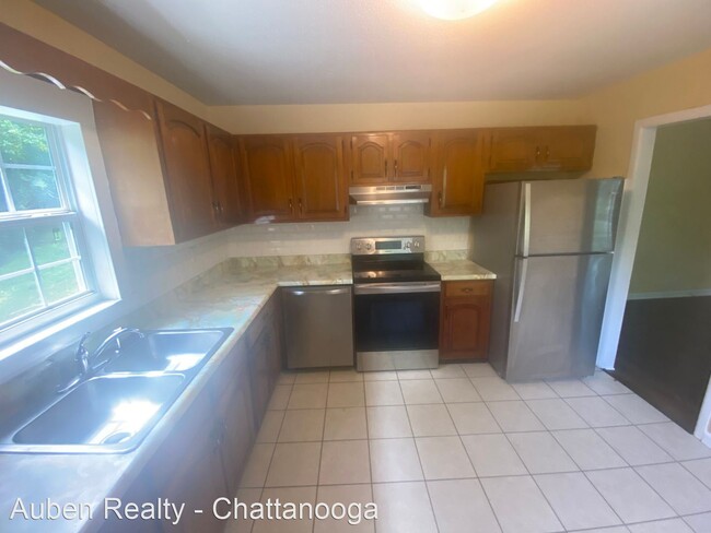 Building Photo - 3 br, 1 bath House - 106 Mountain View Drive