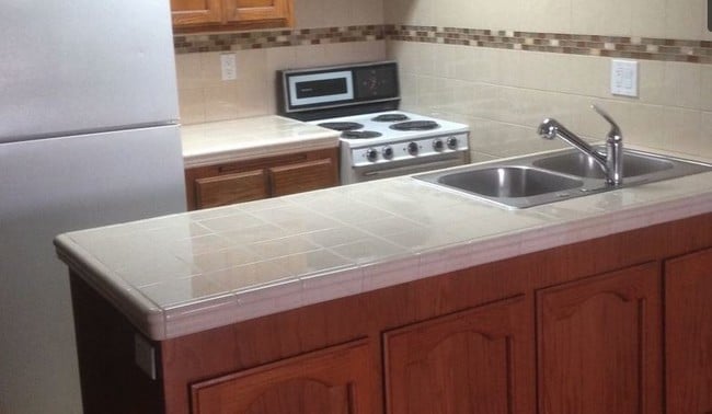 Foto del edificio - 17210 Newhope St