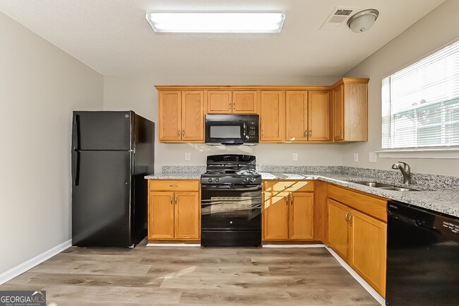 Building Photo - 2811 Amerson Way