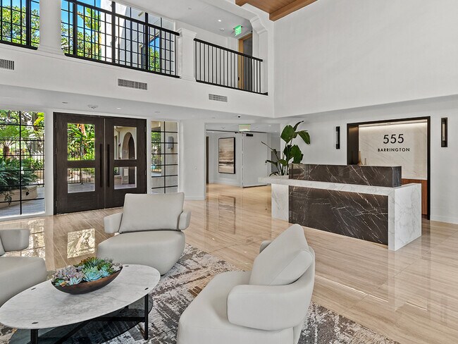 Nuevo lobby remodelado - 555 Barrington