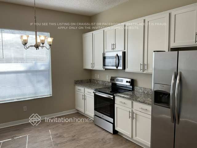 Foto del edificio - 402 Sycamore Springs St